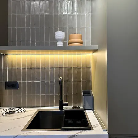 Mondrian Luxury