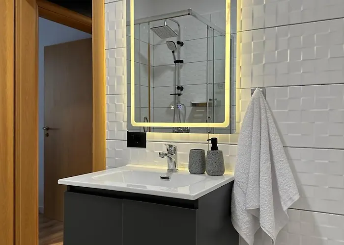 Mondrian Luxury Apartmán Durrës